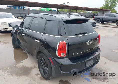 2016 Mini Countryman Cooper S z USA, uszkodzony, nr VIN WMWZC3C5XGWT09275